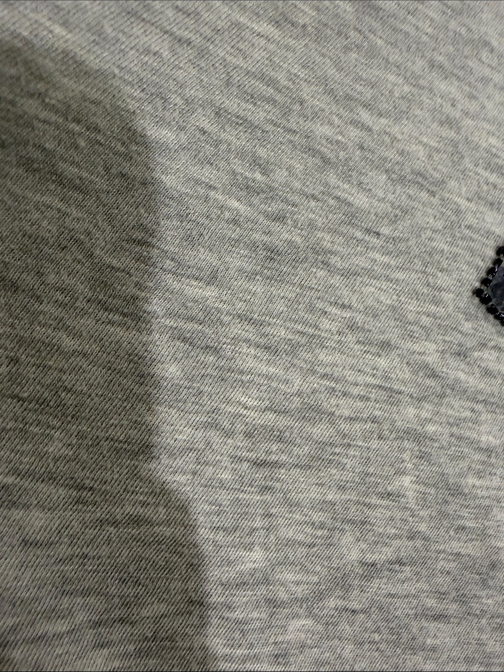 XS Abercrombie & Fitch Heather Gray Short Sleeve SEQUIN/BEADED logo Vneck summer - Picture 9 of 11